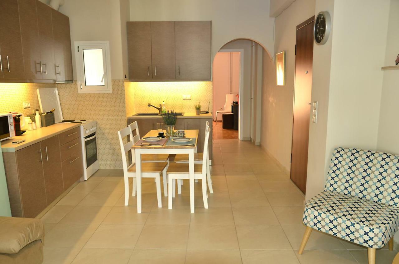 Apartamento Just 9 Min From Acropolis Atenas Exterior foto