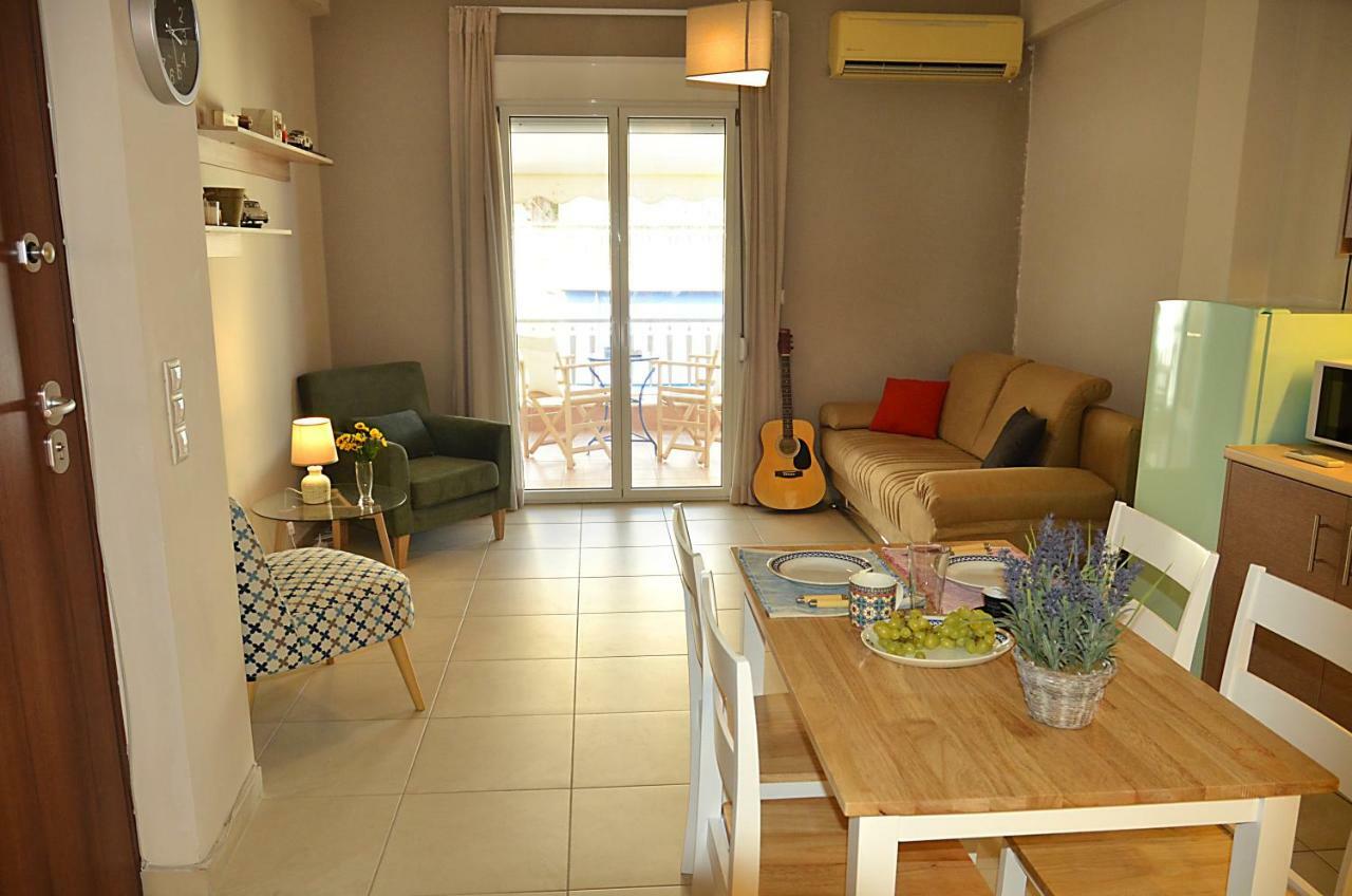 Apartamento Just 9 Min From Acropolis Atenas Exterior foto