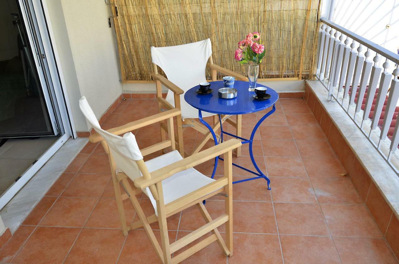 Apartamento Just 9 Min From Acropolis Atenas Exterior foto
